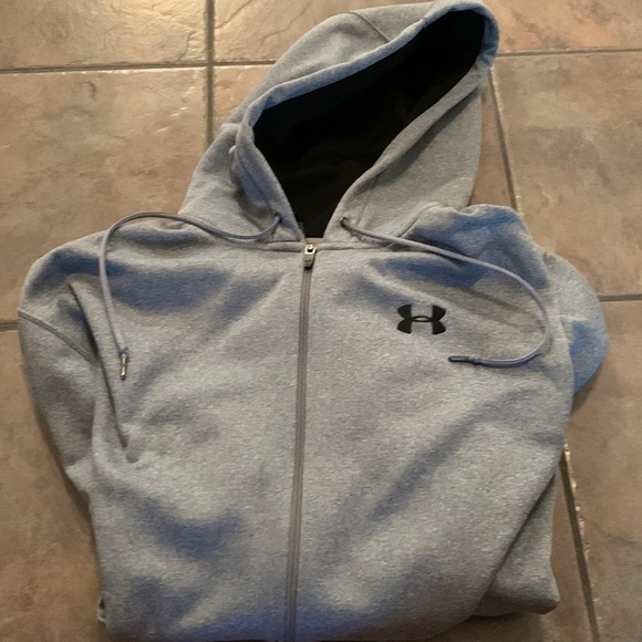 Under Armour Other - Under Armour hooded sweatshirt